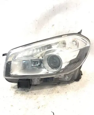 Nissan Qashqai Headlight/headlamp