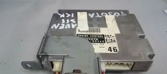 Toyota Avensis T220 Engine control unit/module 172005531T