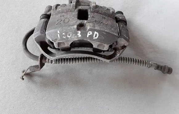 Hyundai i20 (PB PBT) Front brake caliper 581301J600