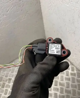 Land Rover Discovery 3 - LR3 Airbag deployment crash/impact sensor 5H2Z14B345BA 00009403A5