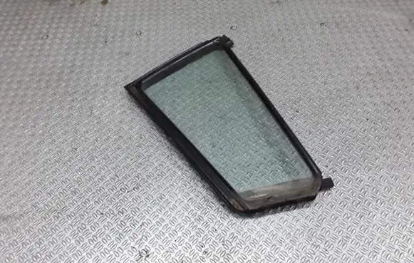 Mazda 3 I Rear vent window glass 