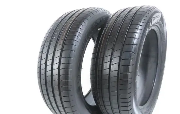 Volkswagen Golf V R16 summer tire 