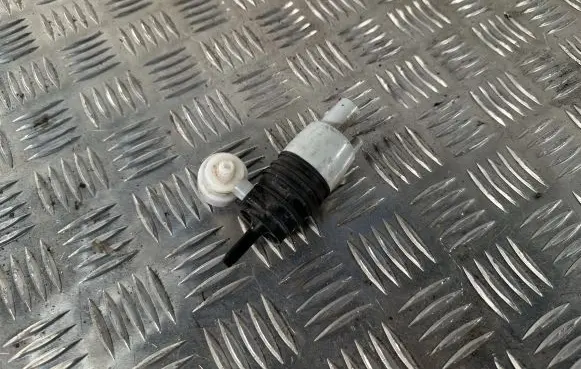 Mercedes-Benz E W213 Windscreen/windshield washer pump A0998660021