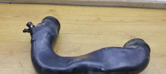 Opel Astra H Air intake hose/pipe 8980055582