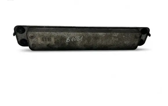 Engine oil radiator