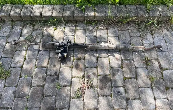 Mercedes-Benz Vaneo W414 Steering rack A16811011002 A168110110