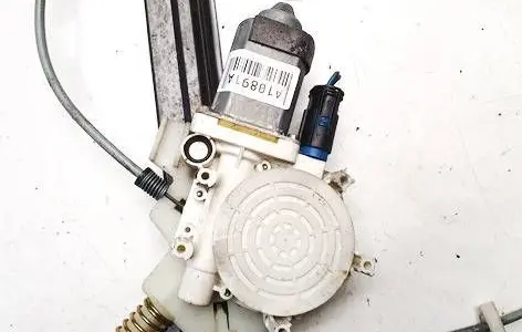 Mini One - Cooper R50 - 53 Front door window regulator motor 1673890