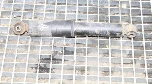 Hyundai i20 (PB PBT) Rear shock absorber/damper 553001J00