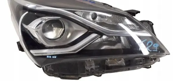 Toyota Yaris Headlight/headlamp