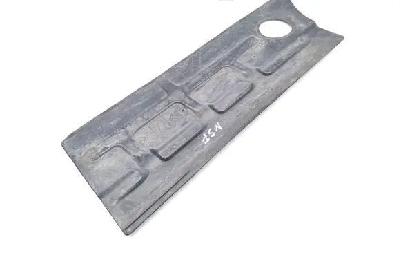 Renault Clio V Center/middle under tray cover 748U76666R