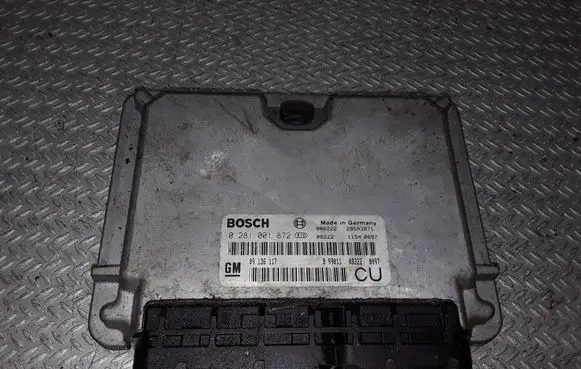 Opel Vectra B Engine control unit/module 0281001872 09136117