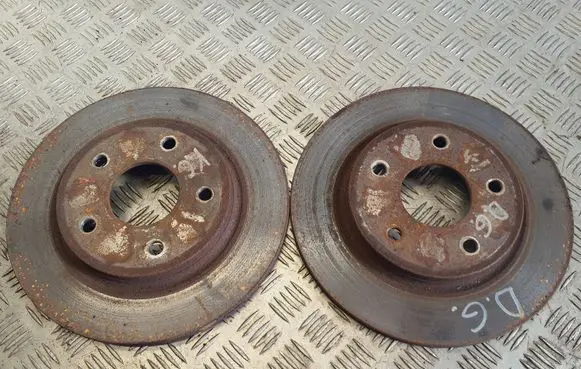 Chrysler Grand Voyager V Rear brake disc