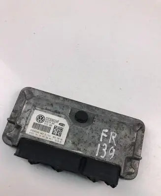 Volkswagen Polo IV 9N3 Engine control unit/module 03C906024F