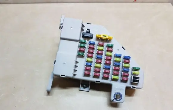 Hyundai Tucson LM Fuse module