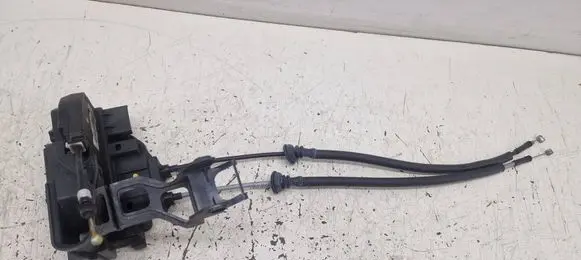 Hyundai Santa Fe Front door lock 813102B020