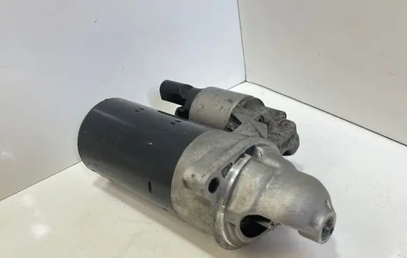 Volkswagen Phaeton Starter motor 059911024