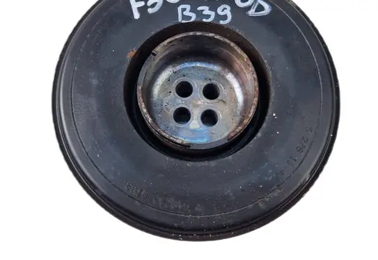 BMW 4 F36 Gran coupe Crankshaft pulley 7619245