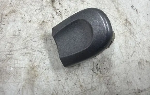 Volkswagen Golf V Front door handle cover 1K5839167
