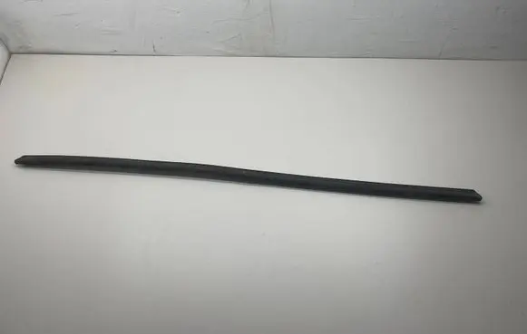 Volkswagen PASSAT B8 Engine compartment rubber 3g0823707