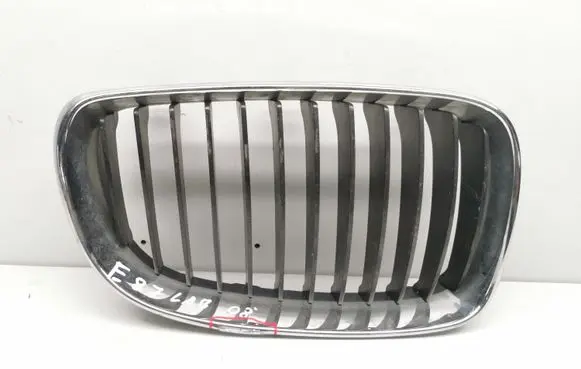 BMW 1 E81 E87 Front grill