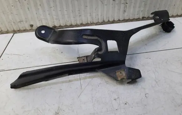 Porsche Panamera (970) Fender mounting bracket 97061020202