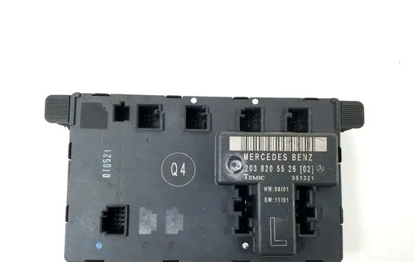 Mercedes-Benz C W203 Door control unit/module A2038205526