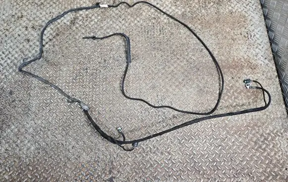 Volkswagen Tiguan Allspace Windshield washer fluid hose 
