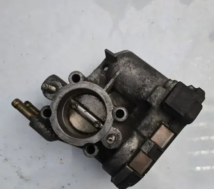 Opel Corsa C Throttle body valve 9157512