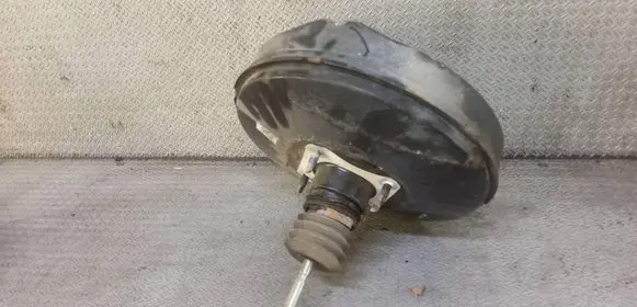 Volkswagen Golf Plus Brake booster 1K1614105AE