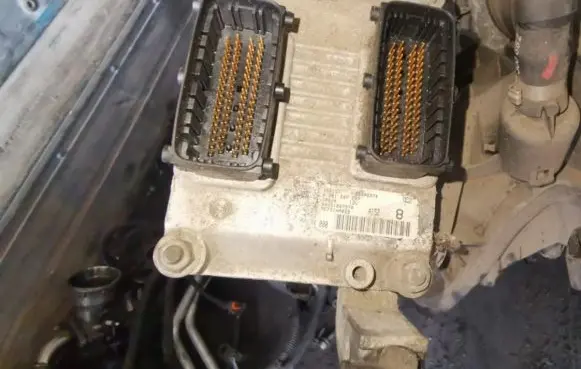 Alfa Romeo 147 Engine control unit/module 386151 26sa8374