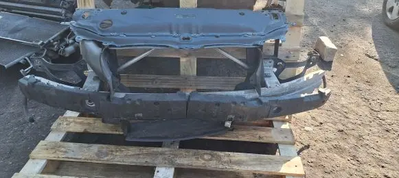 BMW 5 E60 E61 Radiator support slam panel 703369614 13232811GE