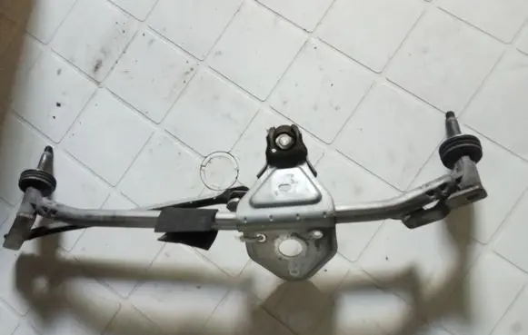 Nissan Primastar Front wiper linkage and motor