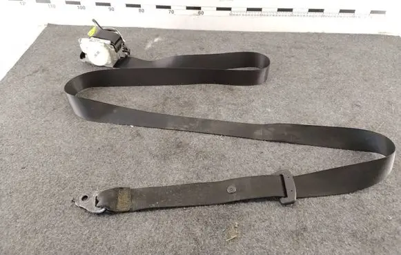Mercedes-Benz C W204 Rear seatbelt 34011822C S20HDH