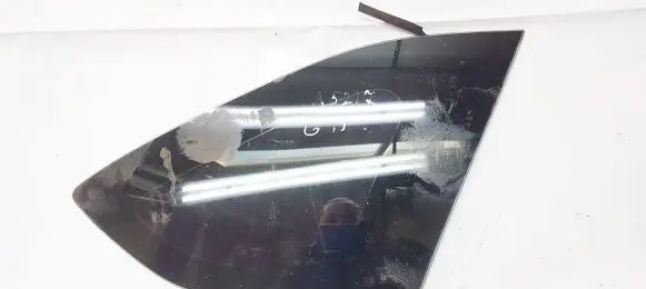 Honda FR-V Rear side window