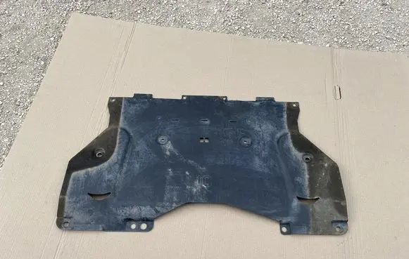 Nissan Qashqai Engine splash shield/under tray 758C4HV80A