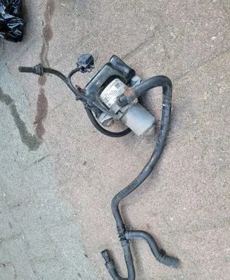Opel Mokka X Vacuum pump 25954331