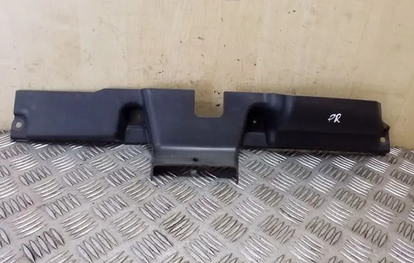 Mitsubishi Outlander Radiator trim 7450A589