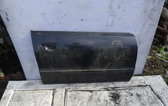 Audi A4 S4 B5 8D Front door