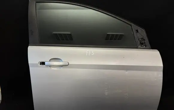 Ford Focus Front door 7M51A203A28BB 8M51A219A64AA