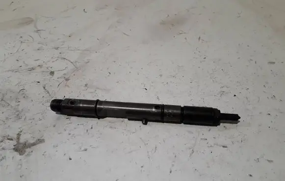 Audi A6 S6 C5 4B Fuel injector 059130201D