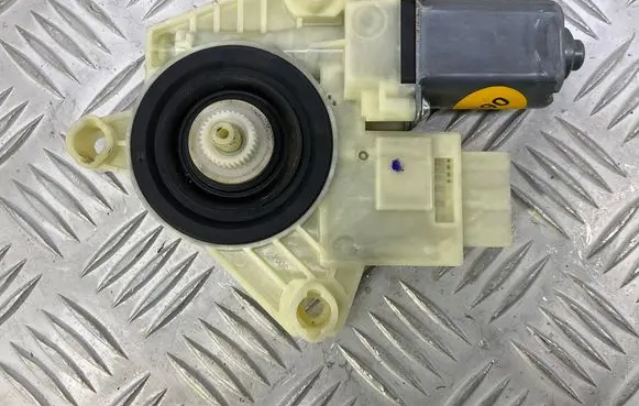 Volkswagen Golf VII Rear door window regulator motor 5Q4959811A