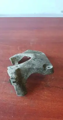 BMW 5 E60 E61 Engine mounting bracket 6761117
