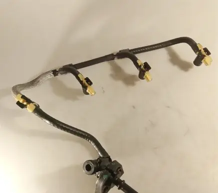 Fuel return line/hose