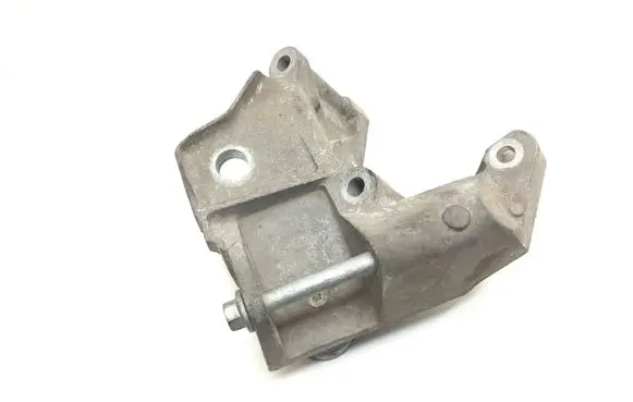 Volvo S60 Engine mounting bracket 6G926P096