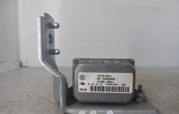 Volkswagen Golf IV ESP acceleration yaw rate sensor 