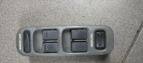 Suzuki Grand Vitara I Electric window control switch
