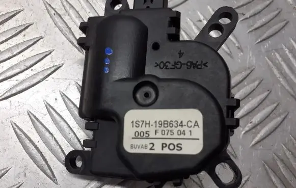 Ford Mondeo Mk III A/C air flow flap actuator/motor 1S7H-19B634-CA