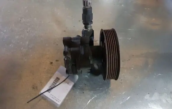 Volkswagen Golf IV Power steering pump