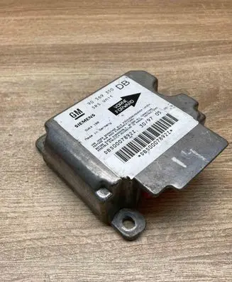 Opel Vectra B Airbag control unit/module 90569350 5WK4188