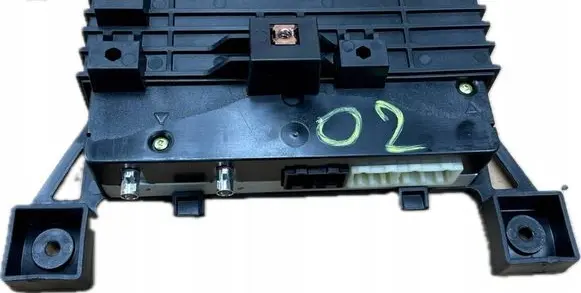 Cadillac Escalade IV Bluetooth control unit module 84221924